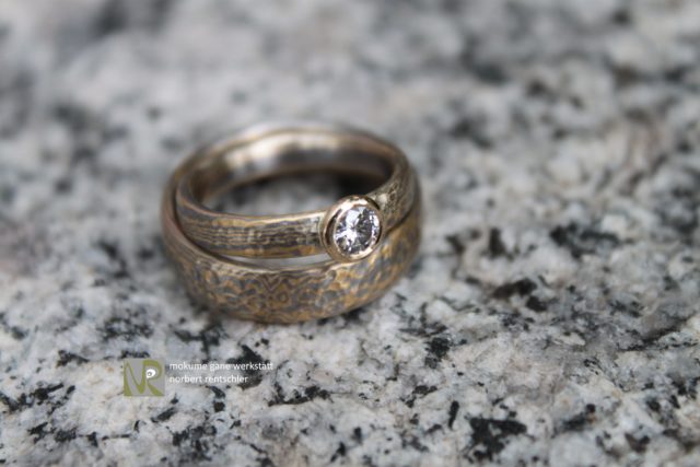 E81 Mokume Gane Trauringe geknittert und funkelnd