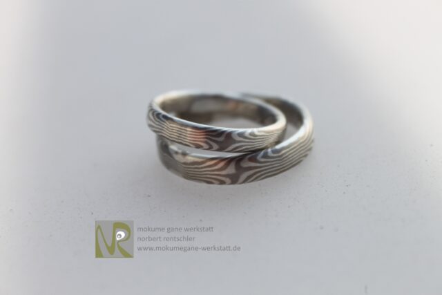 SP48 Mokume Gane Trauringe hell-dunkel