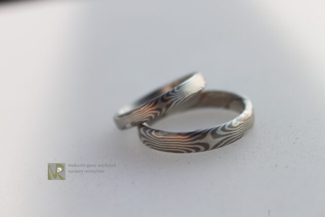 SP48 Mokume Gane Trauringe hell-dunkel
